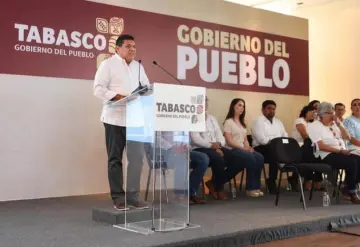Acuerda Javier May condonación de la deuda de Tabasco con la CFE