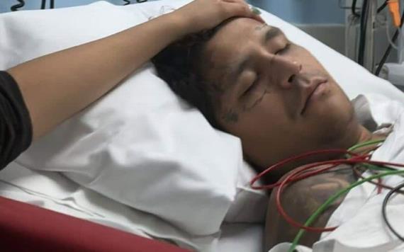 Aseguran que Christian Nodal estuvo en el hospital por congestión alcohólica