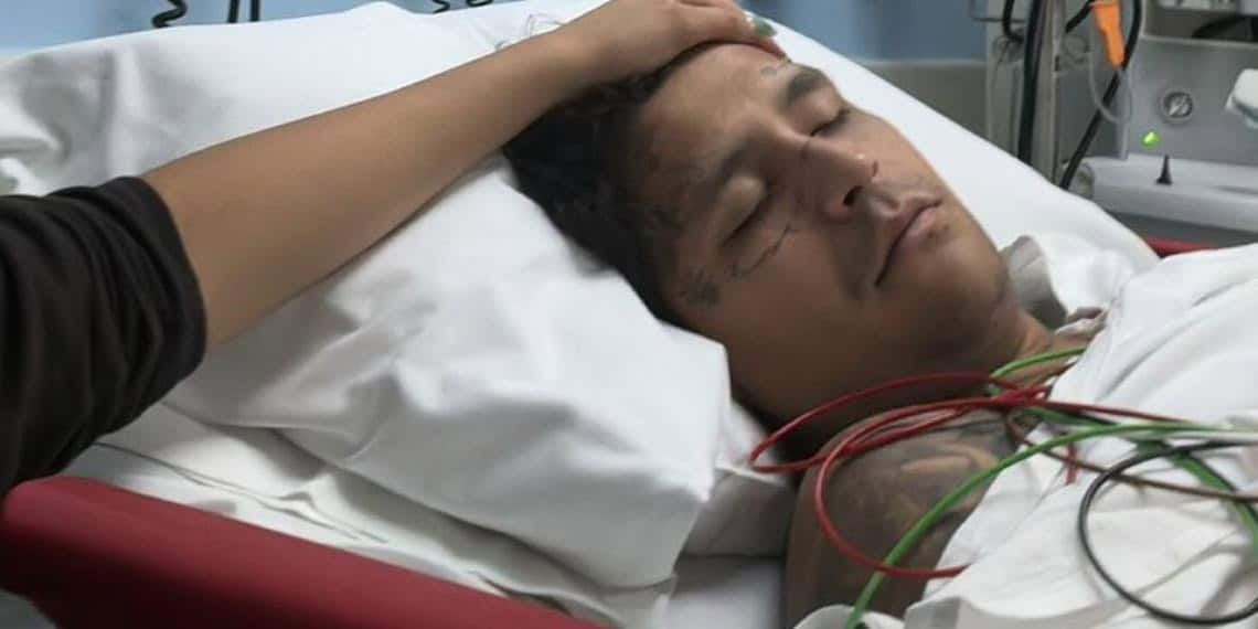 Aseguran que Christian Nodal estuvo en el hospital por congestión alcohólica