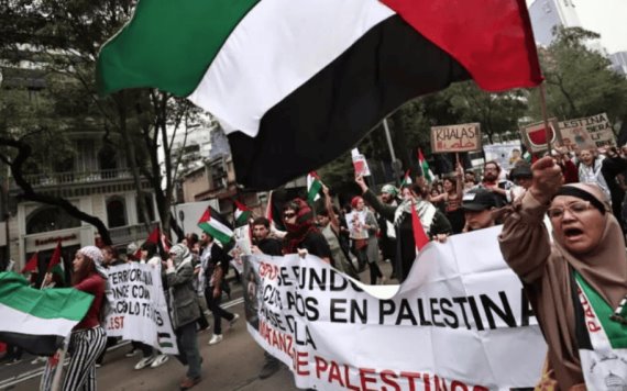 Mexicanos piden a Sheinbaum romper relaciones con Israel, a un año de la guerra en Gaza