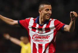 FMF rompe el silencio y revela por qué no sancionó al Piojo Alvarado por el petardo contra la prensa