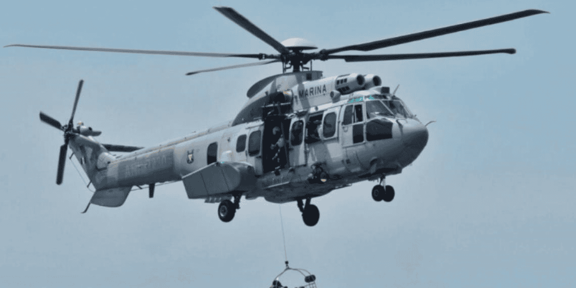 Milagro en el mar: Marina rescata en helicóptero a pescador perdido tras huracán Milton