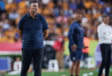 Siboldi levanta la mano para dirigir a Chivas: "Para mí sería un gran honor"