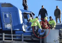 Chofer queda prensado tras choque en segundo piso de la México-Puebla