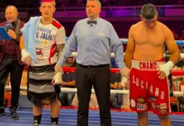 Corzo demostró su potencia: Noqueó a Chaparro en el tercer rounds