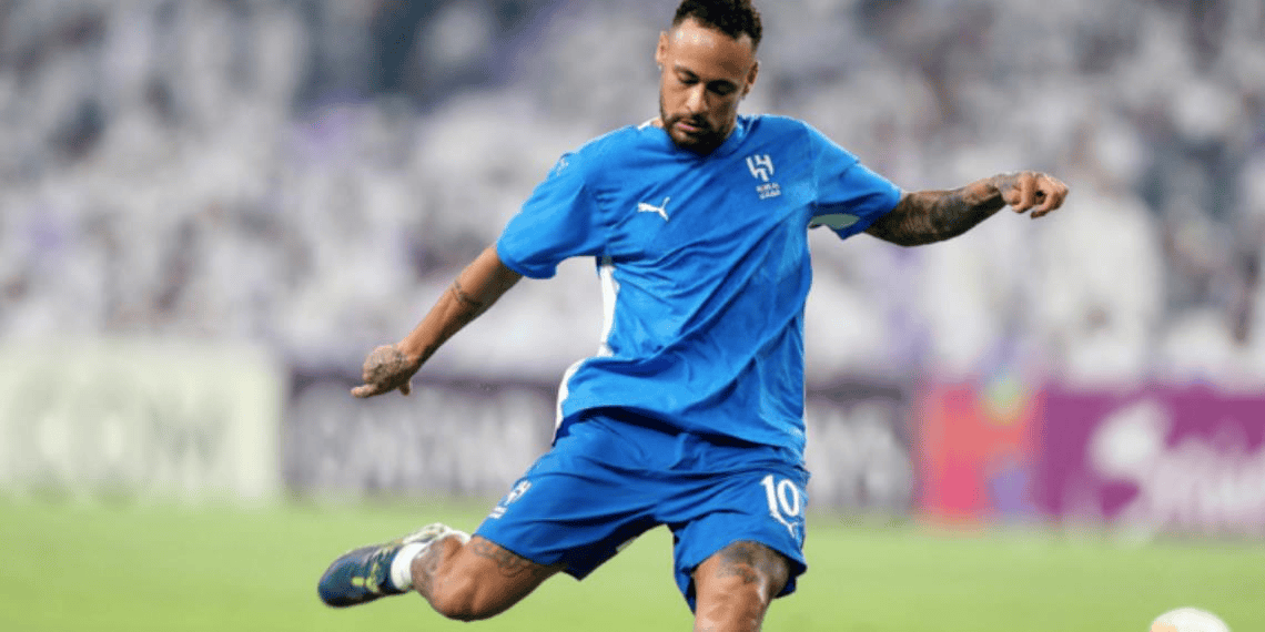 Neymar regresa a jugar por primera vez en un año tras romperse la rodilla (VIDEO)