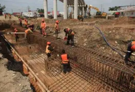 Obras en Comalcalco y Centro / Reynol Chamec en el Congreso