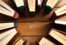 Felicidades a ti que amas los libros