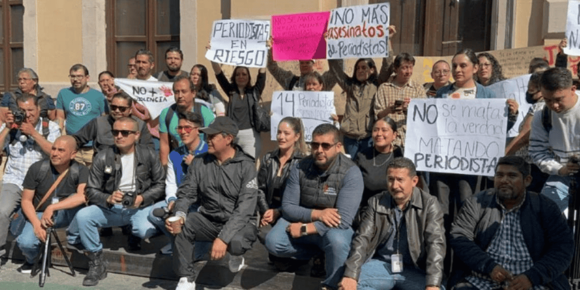 Periodistas de Michoacán protestan y exigen justicia para compañeros desaparecidos y asesinados