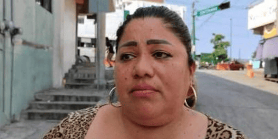 Tras agresión a Melanie, el joven fue al hospital.