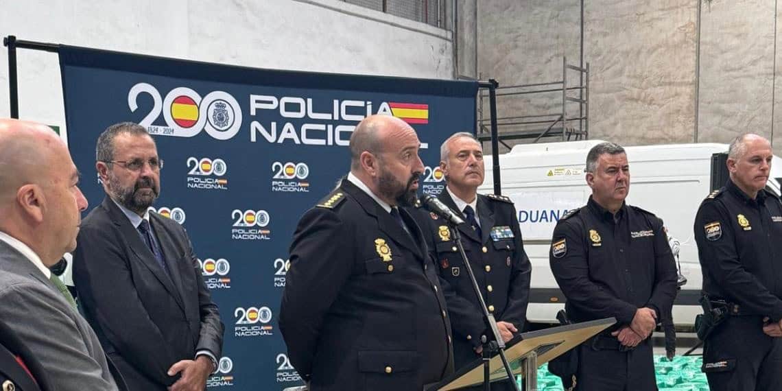 Cae jefe anti lavado llevaba 5 años colaborando con el 'narco'