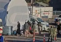 Aseguran tráiler con más de 150 migrantes en Chihuahua