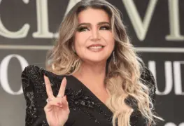 Alicia Villarreal sorprende sin maquillaje a sus 53 años