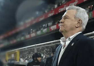 Prensa de Honduras señala que Javier Aguirre provocó a los aficionados previo a recibir golpe