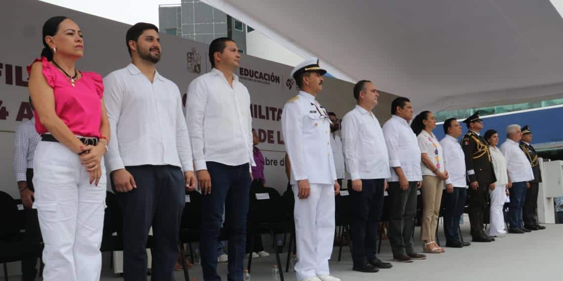 Tabasco conmemora 114 aniversario de la Revolución Mexicana con desfile cívico-militar