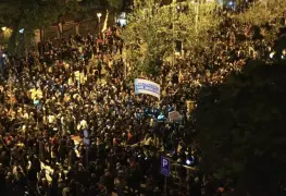 Miles de personas en Barcelona: demandan reducir el costo de los alquileres; amenazan con una huelga