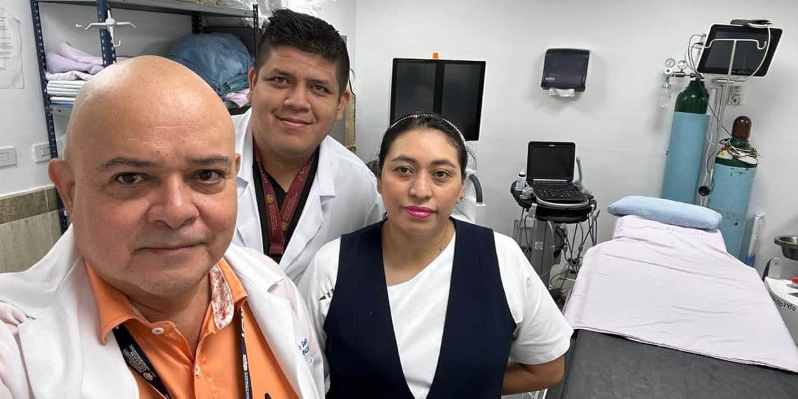 Recibe médico Aulo Gelio Cobos primer lugar en 