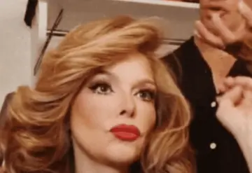 Emotivo homenaje de Itatí Cantoral a Silvia Pinal en el teatro