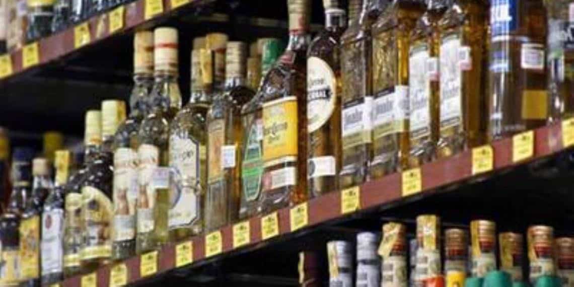 Clausuran cuatro negocios en Villahermosa por venta ilegal de alcohol