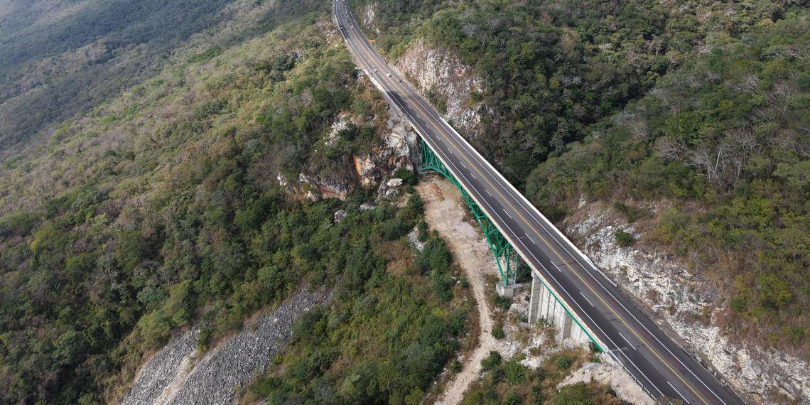 Inauguran obra en Chiapas