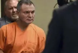 Genaro García Luna es trasladado a la cárcel de Oklahoma, Estados Unidos.