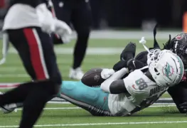 Grant DuBose, hospitalizado tras golpe que le provocó conmoción cerebral