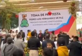 El alcalde de Santo Tomás de los Plátanos toma protesta y huye de las autoridades del Edomex.