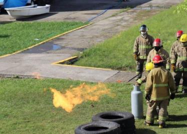 IPCET fortalece capacidades de Bomberos con nuevos cursos