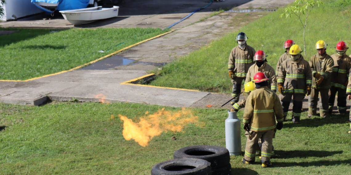 IPCET fortalece capacidades de Bomberos con nuevos cursos