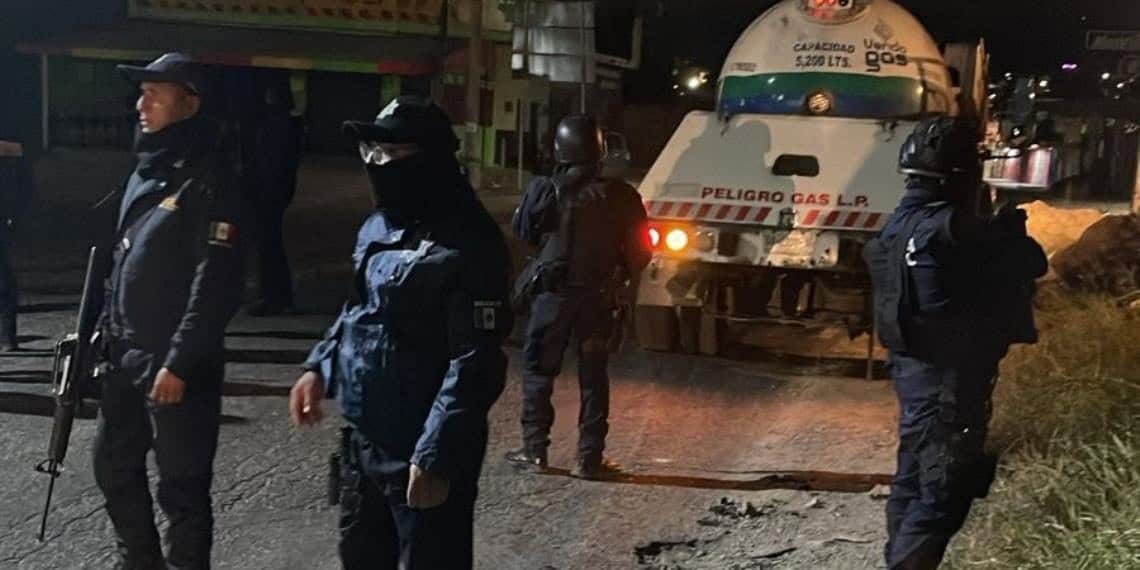 Por vínculos con grupos delictivos, 92 oficiales de policía fueron imputados después de una operación en Chiapas.