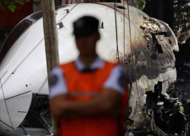 Un avión se salió de pista de aterrizaje y se estrello contra unas casas en Argentina