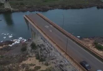 Tragedia en Brasil: se registran al menos dos fallecidos y 12 sujetos desaparecidos después del derrumbe de un puente.