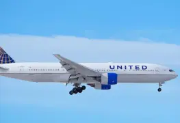 Detectan un cadáver sin vida atrapado en la llanta de un avión que aterrizó en Hawái.