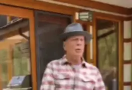 Bruce Willis reaparece en redes sociales tras su diagnóstico de demencia frontotemporal