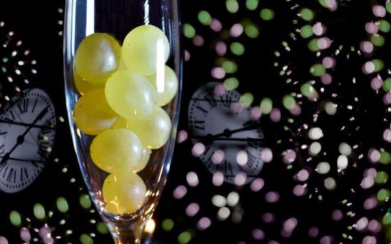 ¿Por qué se comen 12 uvas durante el Año Nuevo y qué simbolizan?