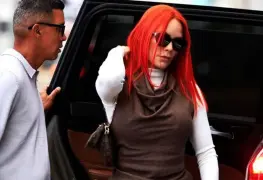 Orden de detención contra la esposa de Daddy Yankee se anula al entregar documentos que se le habían solicitado