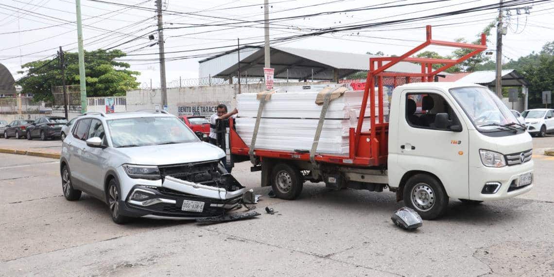 Accidentes viales dejan 438 muertos