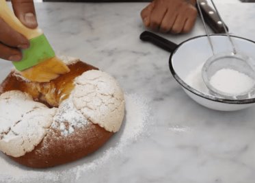 Secretos para una rosca de reyes esponjosa y deliciosa