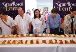 Festeja Yolanda Osuna con ciudadanos partida de Rosca de Reyes monumental en la Zona Luz
