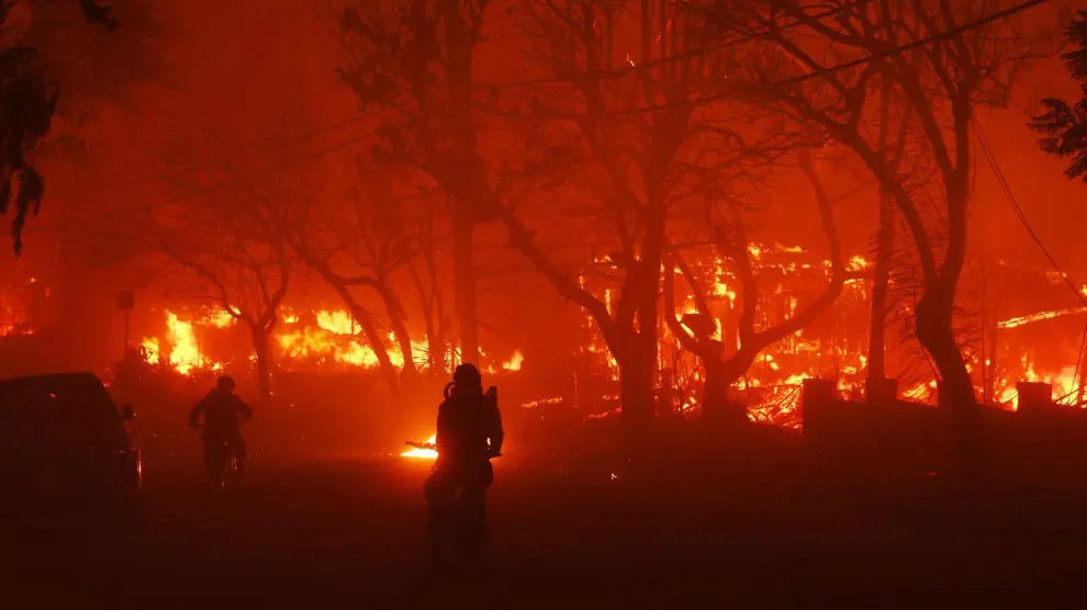 Canadá envía ayuda a California para luchar contra los incendios en medio de la polémica del estado 51