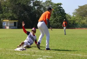 Iquinuapa está a un triunfo de llegar a la final de la Liga Invernal de Béisbol de Comalcalco