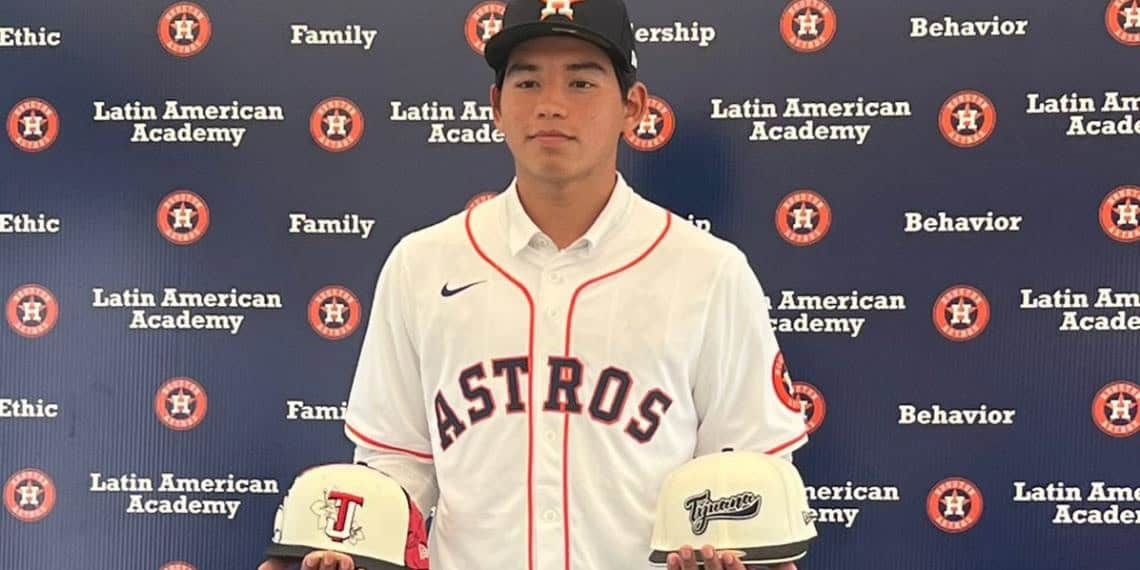 El pitcher tabasqueño Emilio Payró Desales firmó oficialmente con Astros de Houston