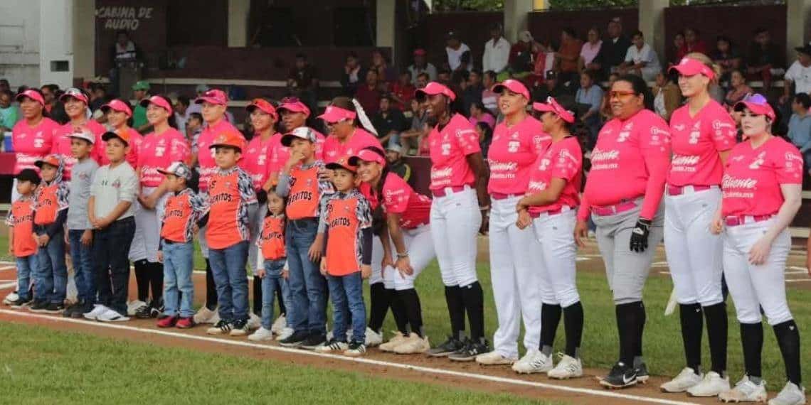 Las Olmecas vencieron a la Selección Mixta de Piñeritos de Huimanguillo.