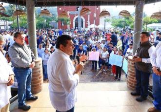 Refrenda Gobernador Javier May su compromiso con las comunidades indígenas