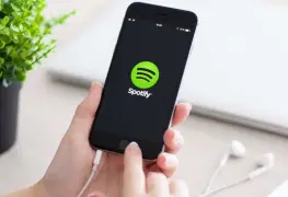 En 2024, Spotify pago 10 mil millones de dólares a la industria musical.