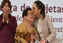 ENTREGA DE TARJETAS DEL PROGRAMA DE MEJORAMIENTO DE VIVIENDA EN VALLE DE CHALCO, EDOMEX