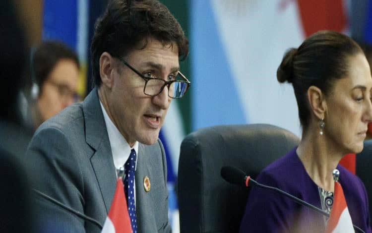 Claudia Sheinbaum y Trudeau dialogan sobre aranceles impuestos por Trump