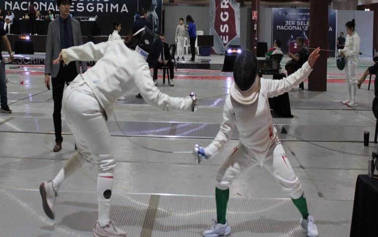 El equipo tabasqueño de espada femenil senior de esgrima destacó logrando medalla de plata en el Selectivo Nacional que se celebra en la Nave 2 del Parque Tabasco