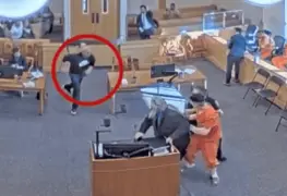 Agresión en la corte: Feminicida es golpeado por familiares de su víctima