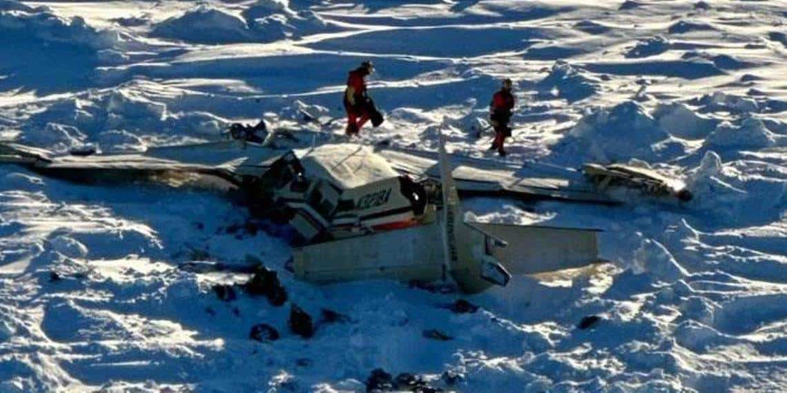 En Alaska encuentran un avión que estaba reportado como desaparecido.